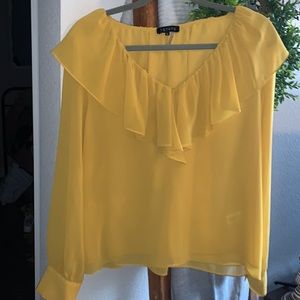 💛Mustard yellow blouse! 💛